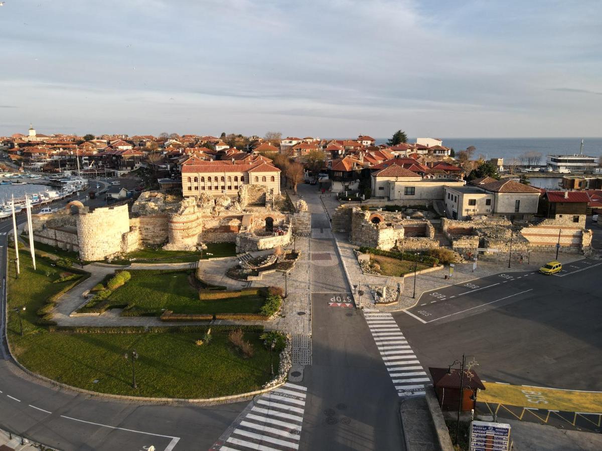 Family Hotel Lebed Neszebar Kültér fotó