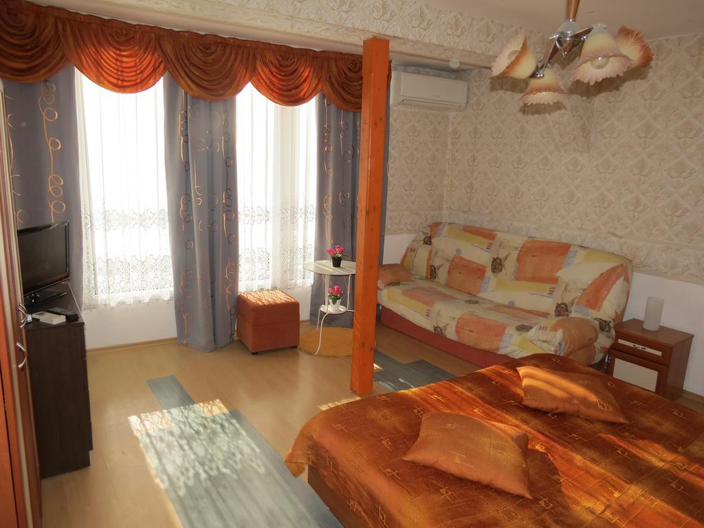 Family Hotel Lebed Neszebar Szoba fotó